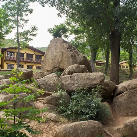 El Clar Del Bosc Hostel *
