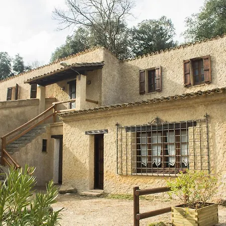 El Clar Del Bosc Hostel *