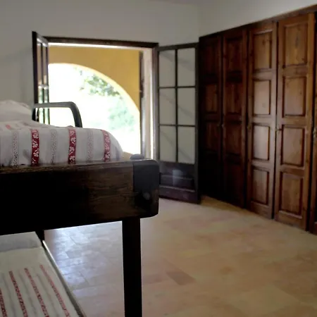 Hostel El Clar Del Bosc *