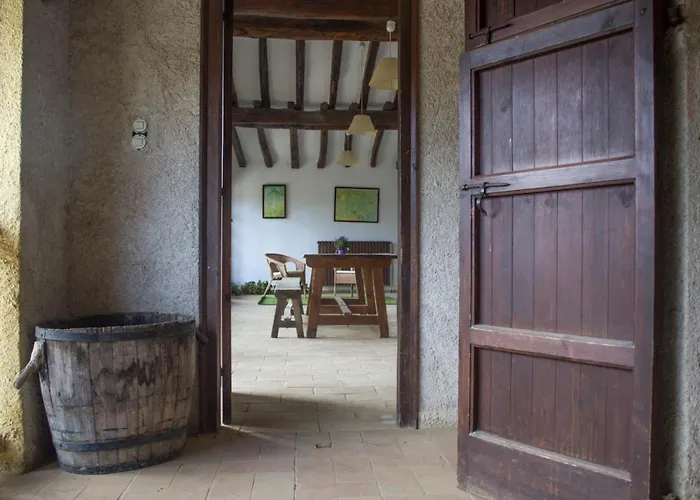 El Clar Del Bosc Hostel Pujarnol